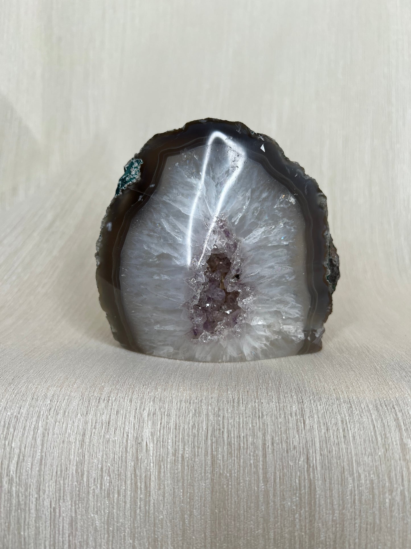 Agaat geode op standvlak
