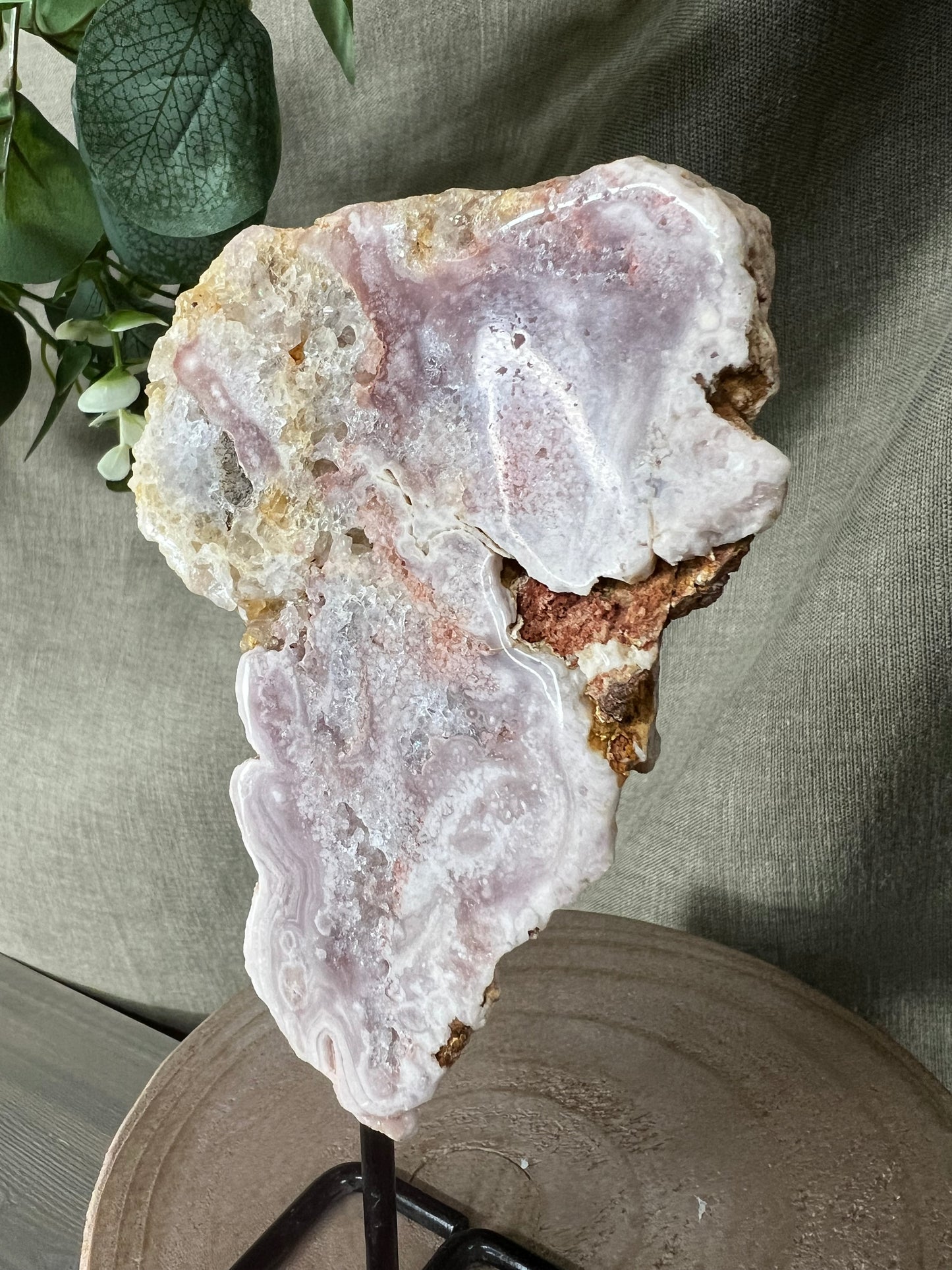 Roze amethist slab op pin