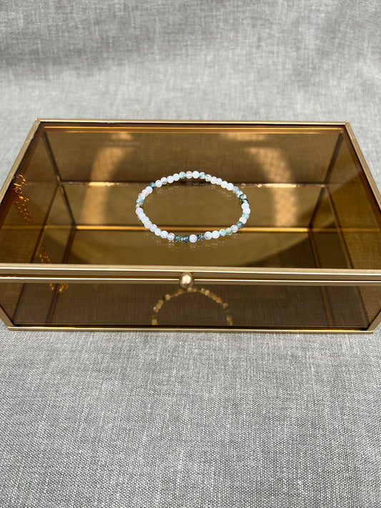 Mosagaat (licht) kogelarmband 4mm