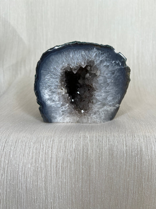 Agaat geode met amethist